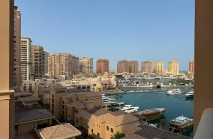 Apartment - 1 Bedroom - 2 Bathrooms for rent in Porto Arabia - The Pearl Island - Doha