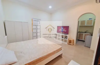 Apartment - Studio - 1 Bathroom for rent in Al Duhail North - Al Duhail - Doha