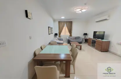 Apartment - 2 Bedrooms - 2 Bathrooms for rent in Umm Ghwailina Comm - Umm Ghuwalina - Umm Ghuwailina - Doha