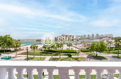 Apartment - 3 Bedrooms - 4 Bathrooms for rent in Carnaval - Qanat Quartier - The Pearl Island - Doha