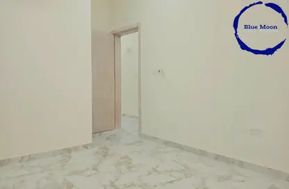 Apartment - 2 Bedrooms - 3 Bathrooms for rent in Osama Bin Zaid Street - Al Aziziyah - Doha
