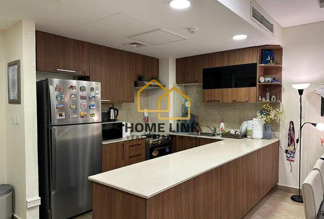 989314 - Property Image 2