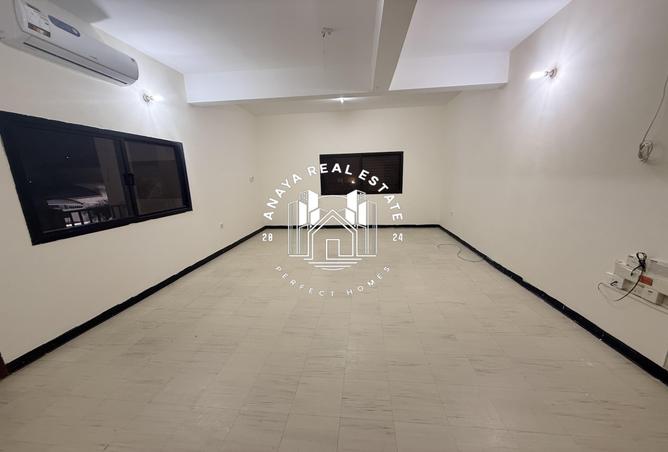 970366 - Property Image 2