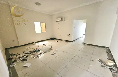 Apartment - 3 Bedrooms - 3 Bathrooms for rent in Al Mansoura - Al Mansoura - Doha