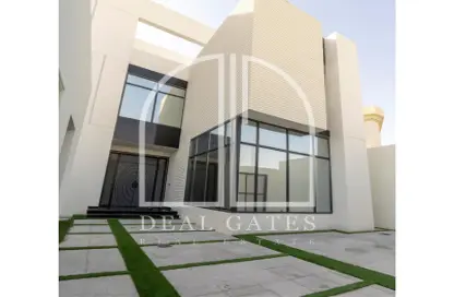 Terrace image for: Villa - 6 Bedrooms for sale in Izghawa - Izghawa - Doha, Image 1