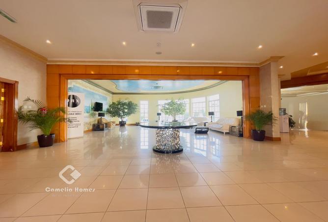 937071 - Property Image 2