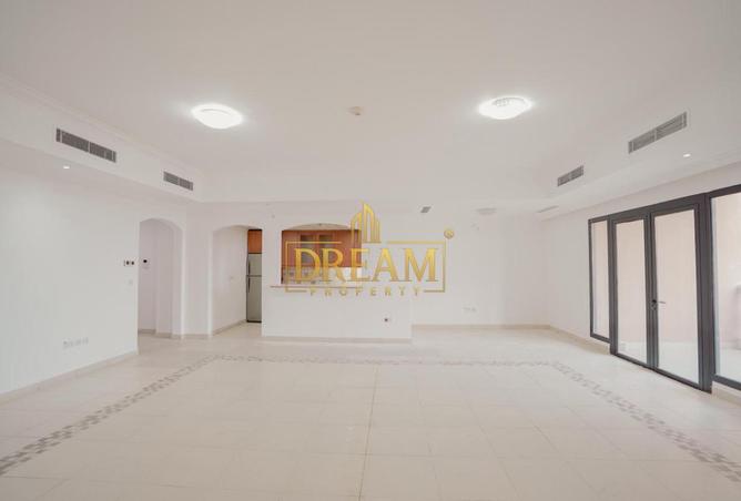 964338 - Property Main Image