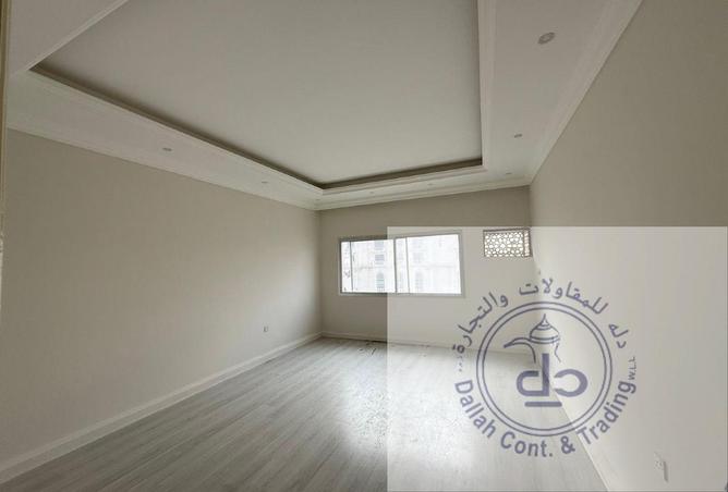 989316 - Property Image 3