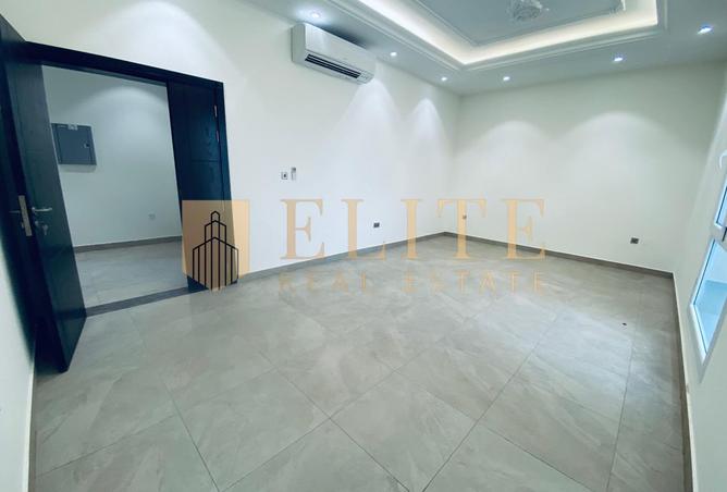 935327 - Property Image 3