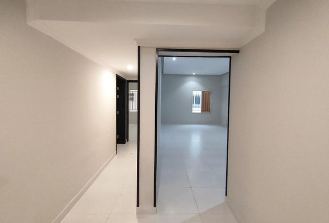 977707 - Property Image 3