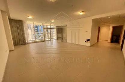 Apartment - 3 Bedrooms - 5 Bathrooms for rent in West Bay Tower - West Bay - West Bay - Doha