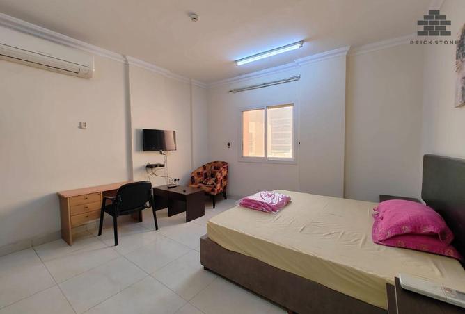 996172 - Property Main Image