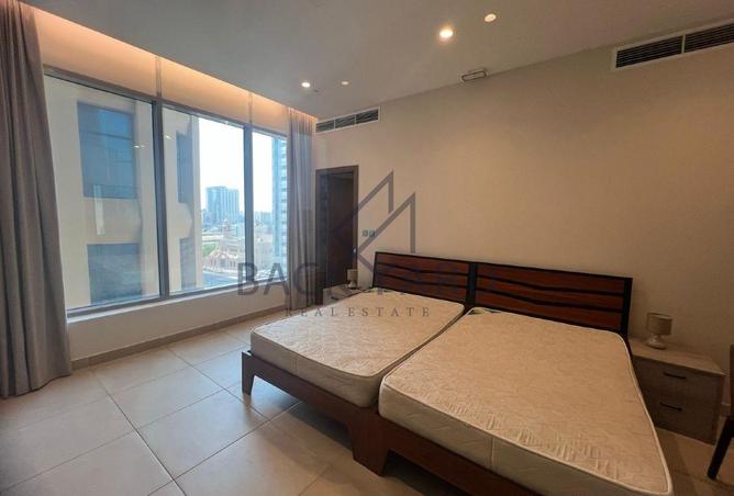 963809 - Property Image 3