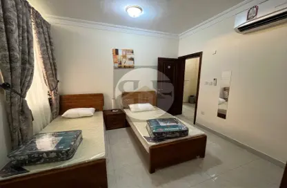 Apartment - 2 Bedrooms - 2 Bathrooms for rent in Al Mansoura - Al Mansoura - Doha