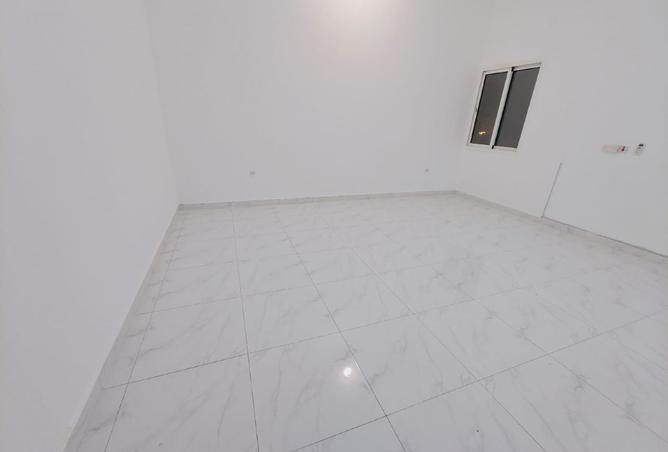 935013 - Property Image 2