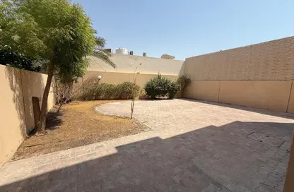 Compound - 3 Bedrooms - 3 Bathrooms for rent in Al Soudan - Al Soudan - Doha
