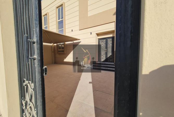 927138 - Property Image 3