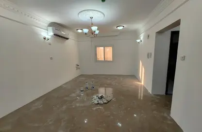 Apartment - 1 Bedroom - 1 Bathroom for rent in Umm Ghuwalina - Umm Ghuwailina - Doha