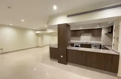 Apartment - 2 Bedrooms - 3 Bathrooms for rent in Fox Hills - Lusail