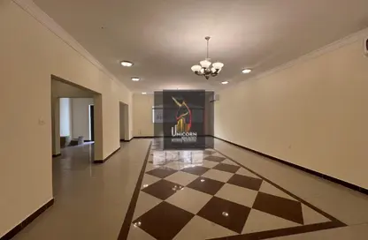 مجمع سكني - 4 غرف نوم - 4 حمامات للايجار في الريان القديمة - الريان - الدوحة
