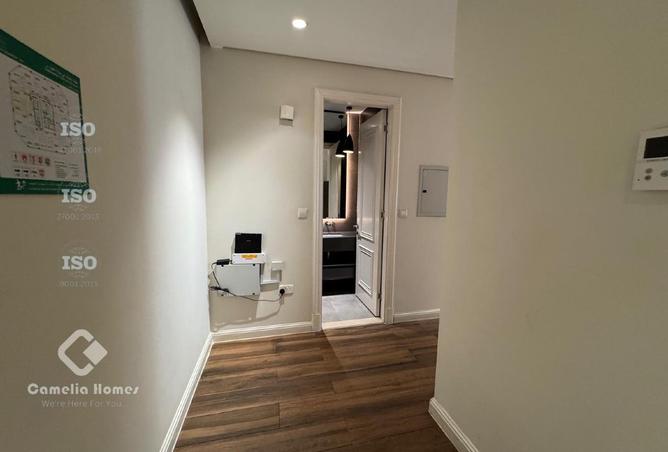 985712 - Property Image 3