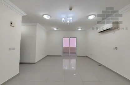 Apartment - 3 Bedrooms - 3 Bathrooms for rent in Umm Ghuwalina - Umm Ghuwailina - Doha