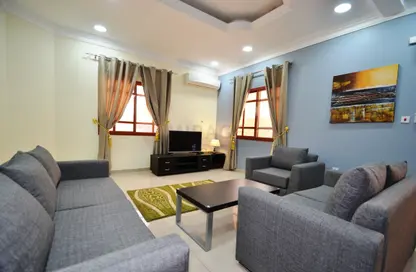 Living Room image for: Apartment - 3 Bedrooms - 2 Bathrooms for rent in Umm Salal Mahammad - Umm Salal Mohammed - Doha, Image 1