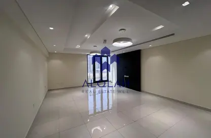 Apartment - 3 Bedrooms - 4 Bathrooms for rent in Fox Hills - Fox Hills - Lusail