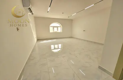 Apartment - 2 Bedrooms - 3 Bathrooms for rent in Madinat Khalifa South - Madinat Khalifa - Doha