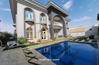 Villa - 5 Bedrooms - 7 Bathrooms for sale in Souk Al gharaffa - Al Gharrafa - Doha