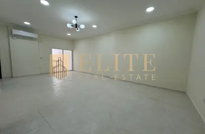 Apartment - 2 Bedrooms - 2 Bathrooms for rent in Al Mansoura - Al Mansoura - Doha