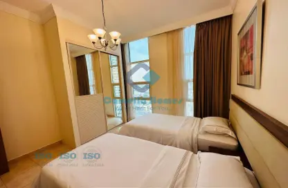 صورة لـ غرفة- غرفة النوم شقة - 2 غرف نوم - 3 حمامات للايجار في شارع الدبلوماسي - الخليج الغربي - الدوحة ، صورة رقم 1