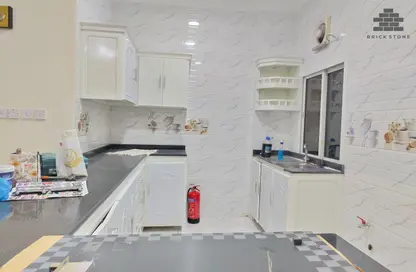 Apartment - 2 Bedrooms - 2 Bathrooms for rent in Muntazah 7 - Al Muntazah - Doha