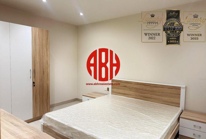 978961 - Property Image 2