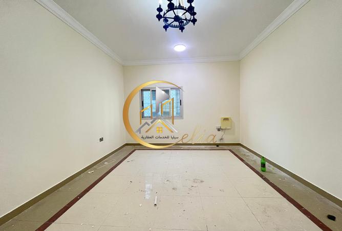 864495 - Property Image 3