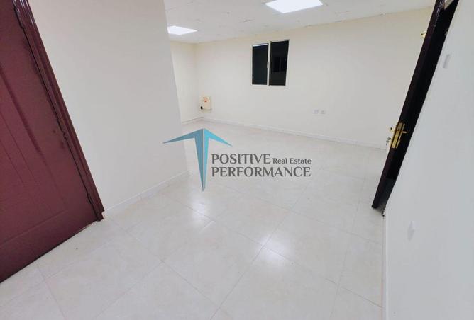 978425 - Property Image 2