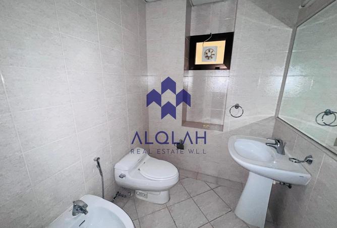 944712 - Property Image 2