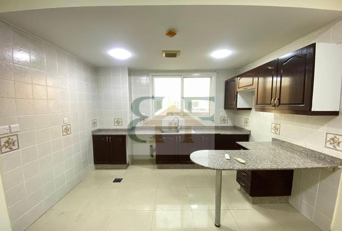 984272 - Property Image 3