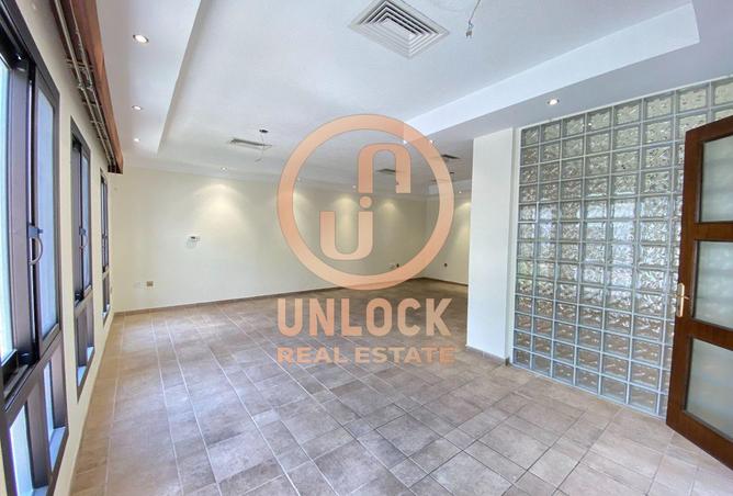 961276 - Property Image 2