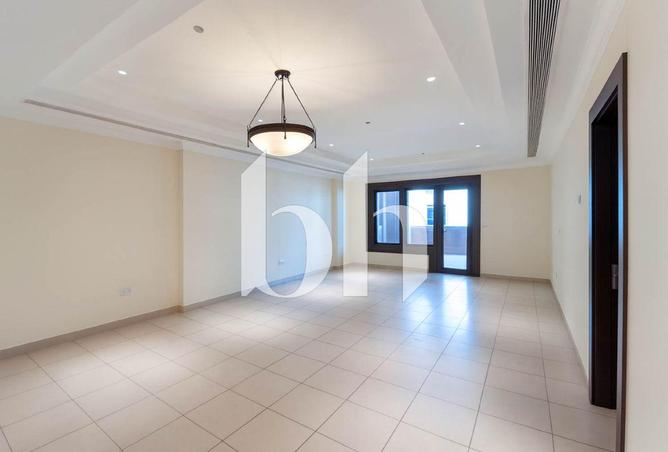 978656 - Property Image 2