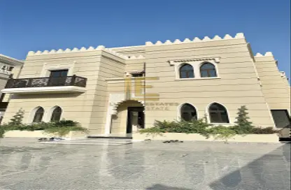 فيلا - 5 غرف نوم - 6 حمامات للبيع في جزيرة اللؤلؤة - الدوحة