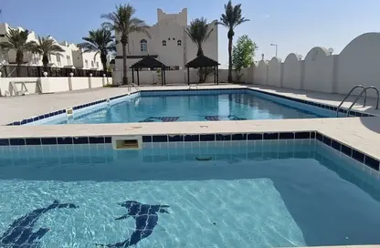 مجمع سكني - 5 غرف نوم - 4 حمامات للايجار في الثمامة - الثمامة - الدوحة