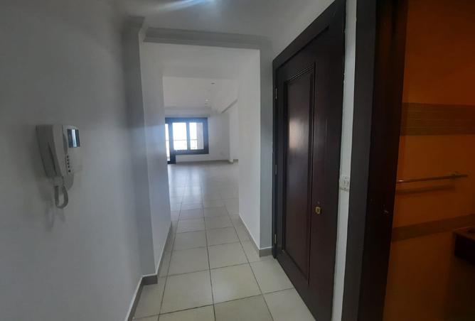 984005 - Property Image 3