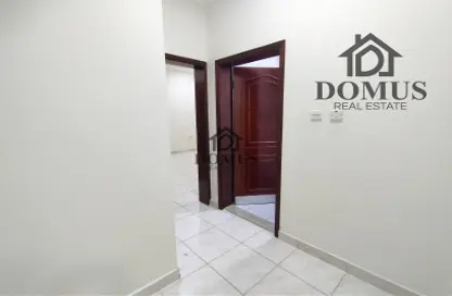 Apartment - 2 Bedrooms - 1 Bathroom for rent in Thabit Bin Zaid Street - Al Mansoura - Doha