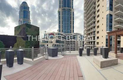 تاون هاوس - 3 غرف نوم - 4 حمامات للايجار في ابراج باي - منطقة الأبراج - جزيرة اللؤلؤة - الدوحة