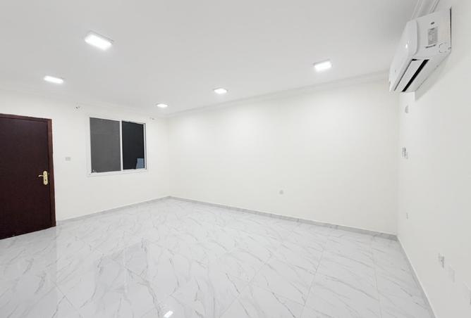 999329 - Property Main Image