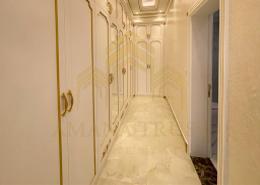 صورةردهة-ممر لـ: فيلا - 7 غرف نوم - 7 حمامات للكراء في شارع النعيجة - غرب الهلال - الهلال - الدوحة, صورة 1