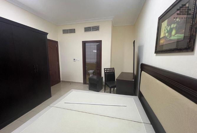 904609 - Property Image 2