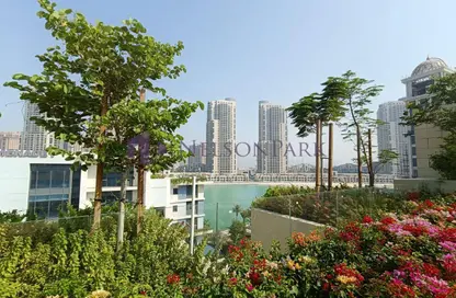 Apartment - 2 Bedrooms - 3 Bathrooms for rent in Crystal Residence - The Pearl Island - Doha