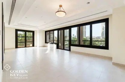 Apartment - 1 Bedroom - 2 Bathrooms for rent in One Porto Arabia - Porto Arabia - The Pearl Island - Doha